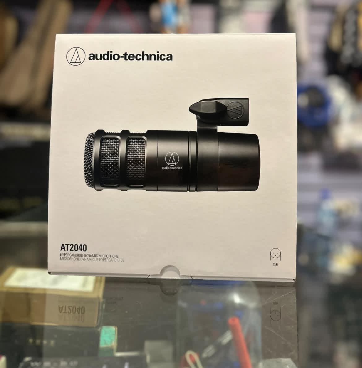 Audio Technica At2040 Studio condenser microphone 