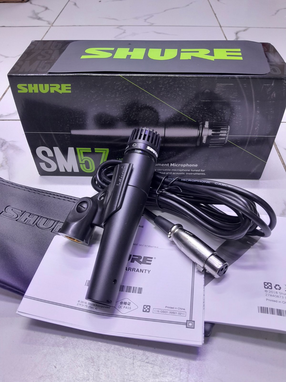 Shure SM57 Professional Dynamic Mic for Amps & Drums