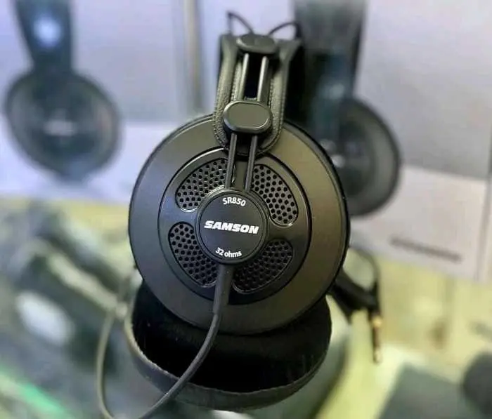 Samson SR850 Semi-Open Studio Reference Headphones