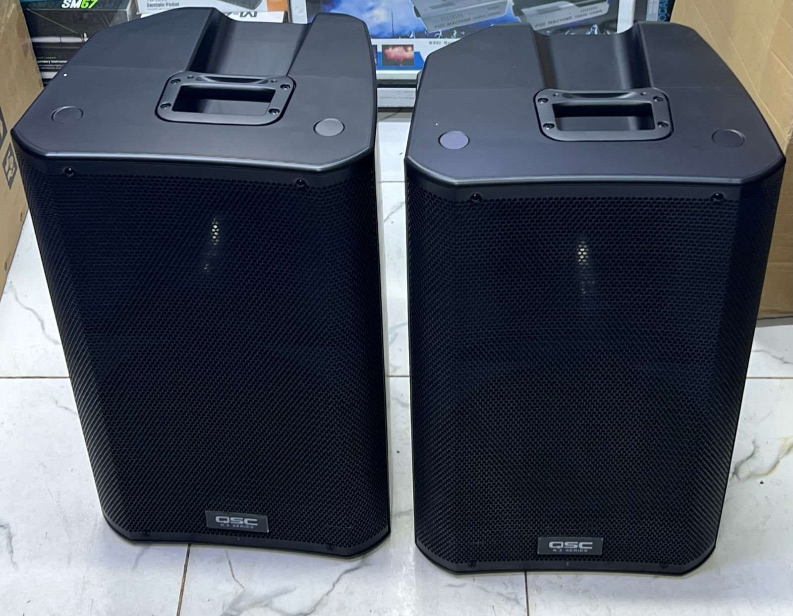 QSC K12.2 2000W 12-Inch Powered PA Speaker