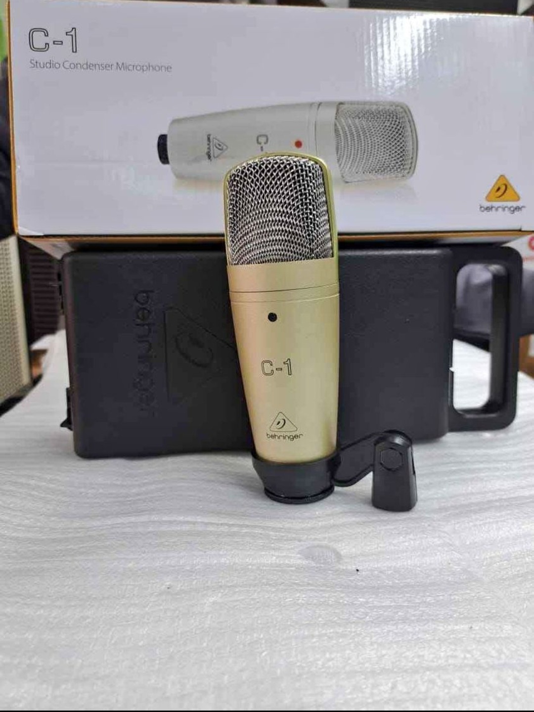 Behringer C-1 Professional Studio Vocal Microphone