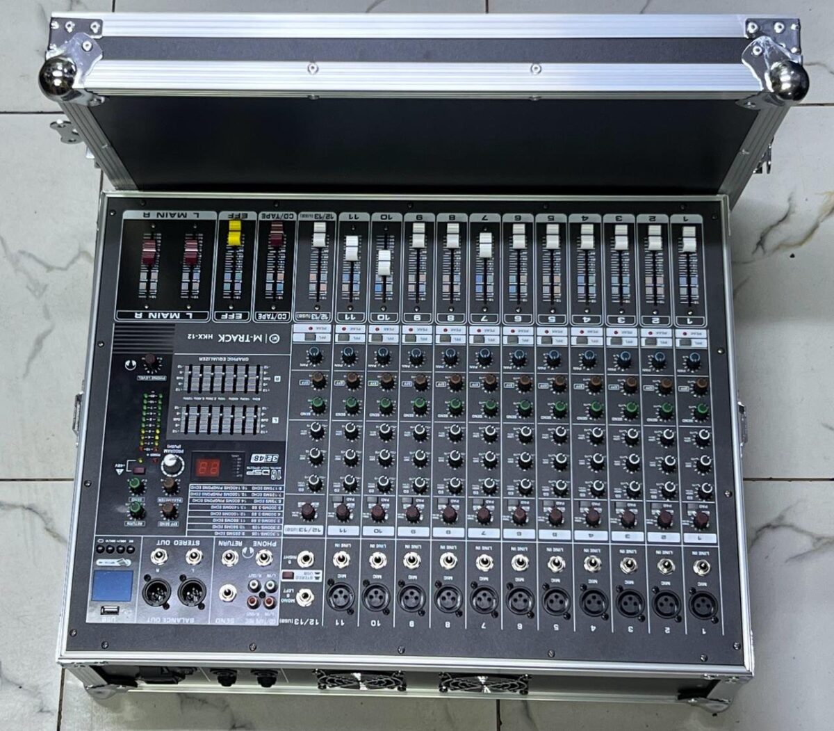 M-Track HKX-12 12-Channel Powered Mixer with Flight Case